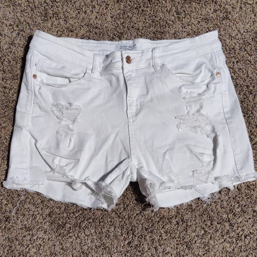 Judy Blue Women's White Distressed Shorts